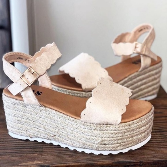 HP✨Natural Scalloped Espadrille sandal - Picture 4 of 6